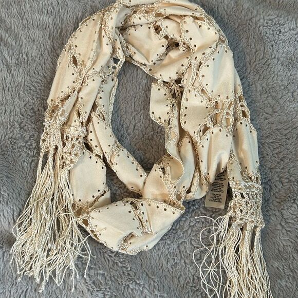 NWT Chicos fancy wrap - faux suede and crochet - BohoGlam dreams - Picture 4 of 5